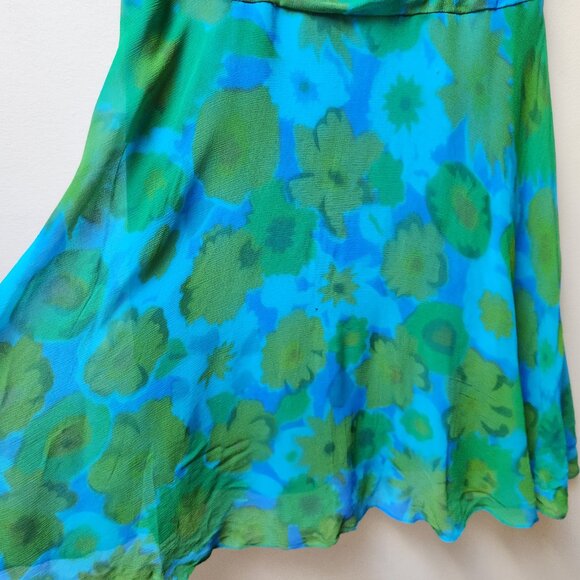 Vintage watercolour floral ruffle back dress - Picture 4 of 9